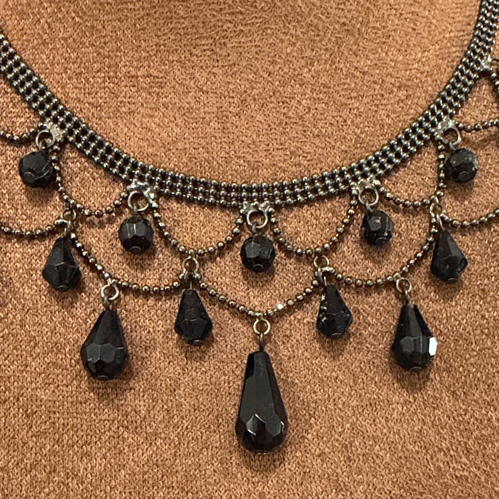 Victorian Style Festoon Necklace with Black Teardrop Beads and Gunmetal Tone - Picture 3 of 6
